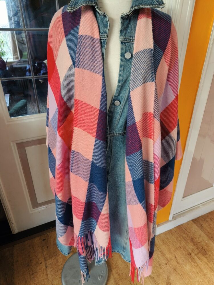 Poncho omslagdoek Gasselte