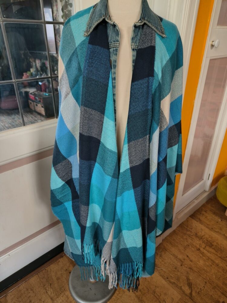 Poncho omslagdoek Anloo