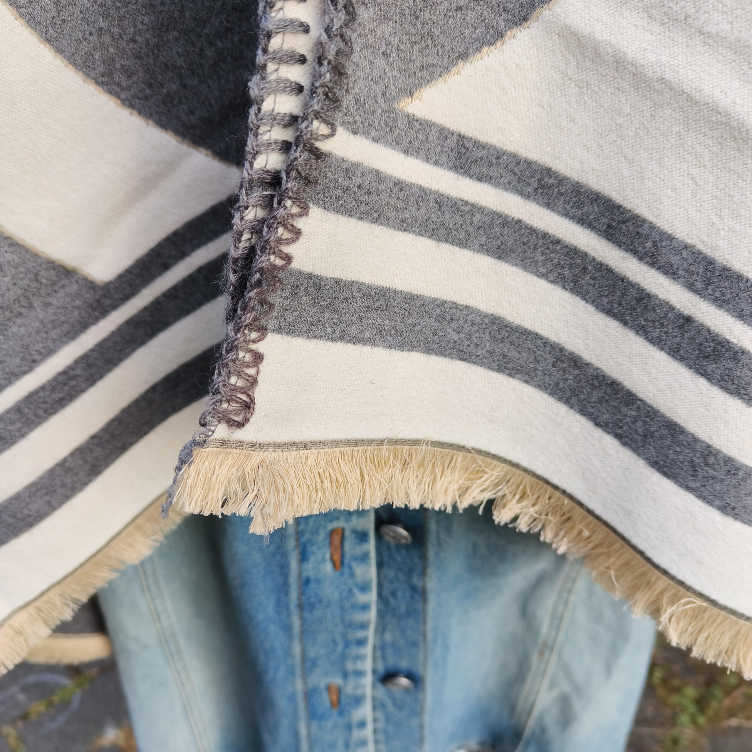 Poncho modern Zweeloo